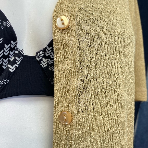 Vintage Short Sleeve Lightweight Blouse Sz M/L - Picture 4 of 7